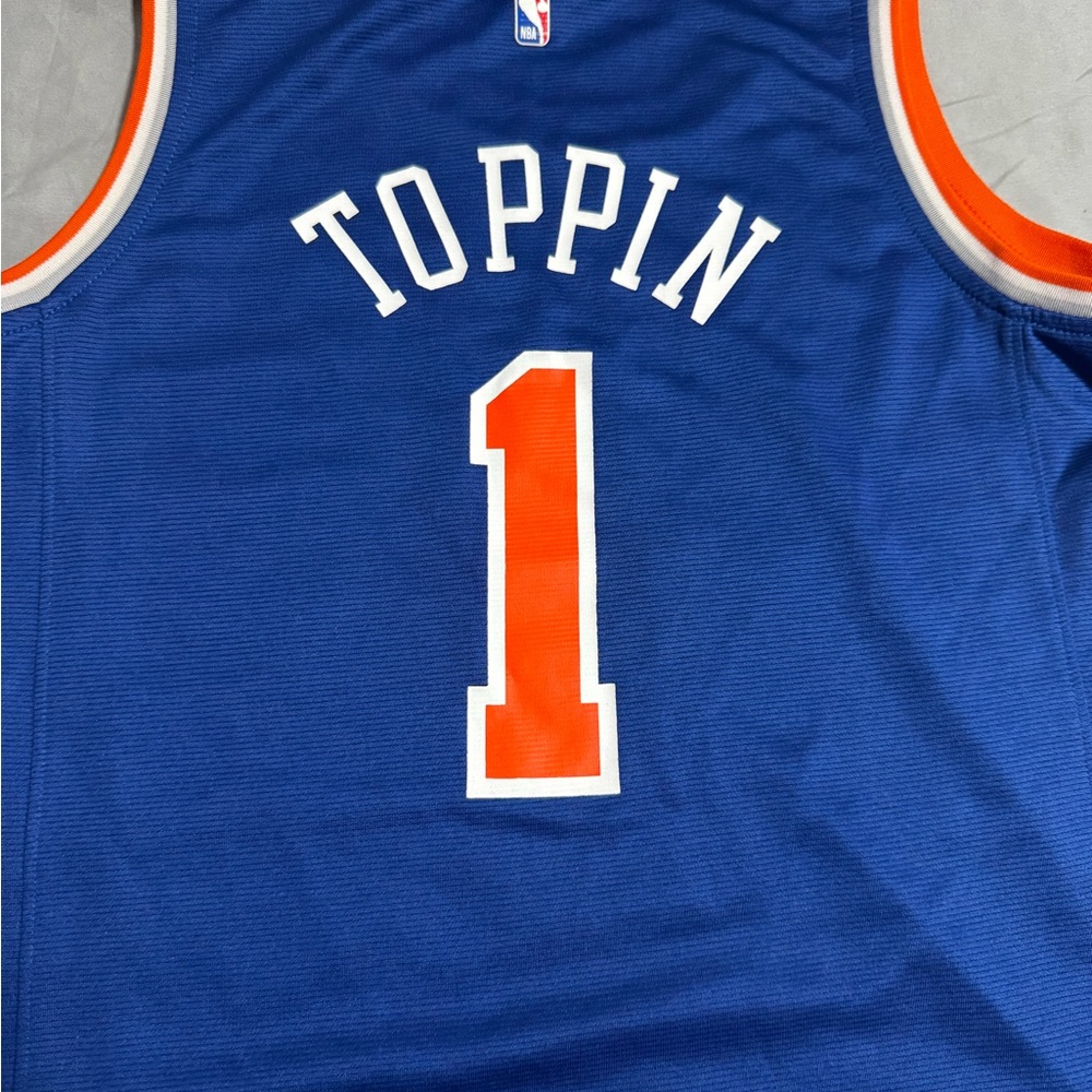 New York Knicks Kids Jersey Obi Toppin #1 Youth Size M (Stain) - Picture 5 of 9